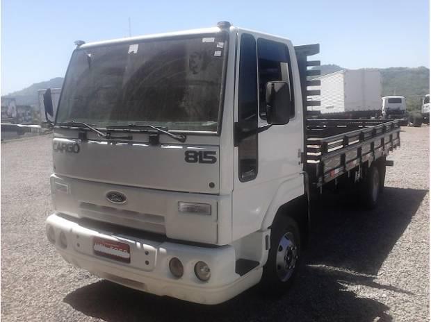 Ford Cargo 815 ano 2003 Branca Carroceria