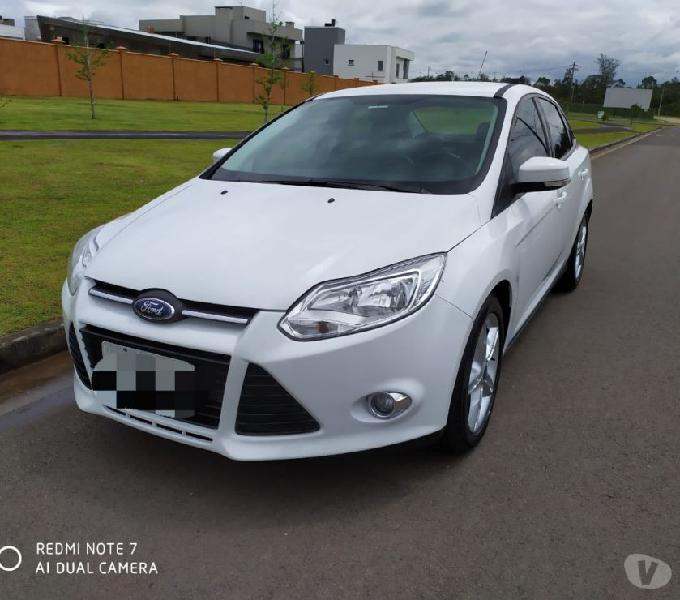 Ford Focus 2.0.16v.2015 Automático