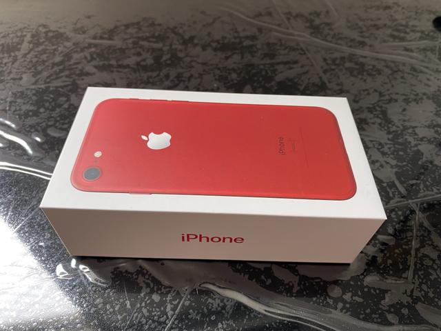 IPhone 7 red 128 giga