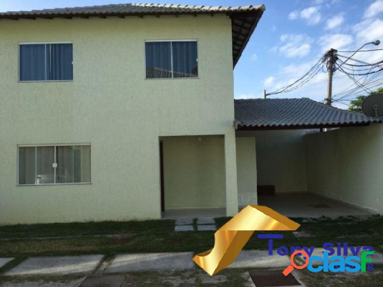 Linda casa duplex em condomínio com 2 suítes no Jardim