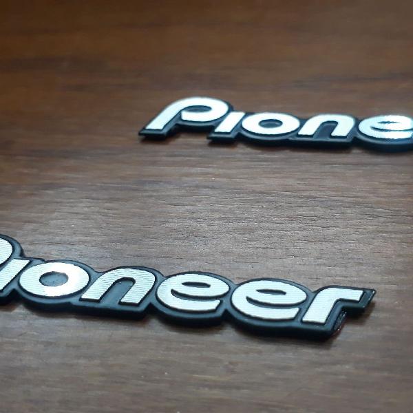 Logo Pioneer emblema