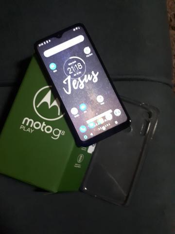 Moto g8 tripla câmera 32 gigas na caixa