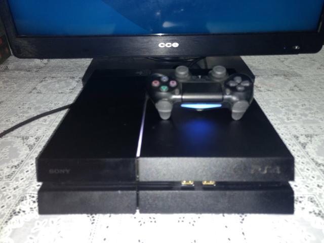 PS4 500gb 1 controle em bom estado