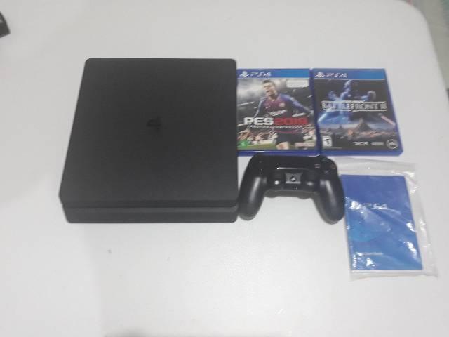 PlayStation 4 (ps4)