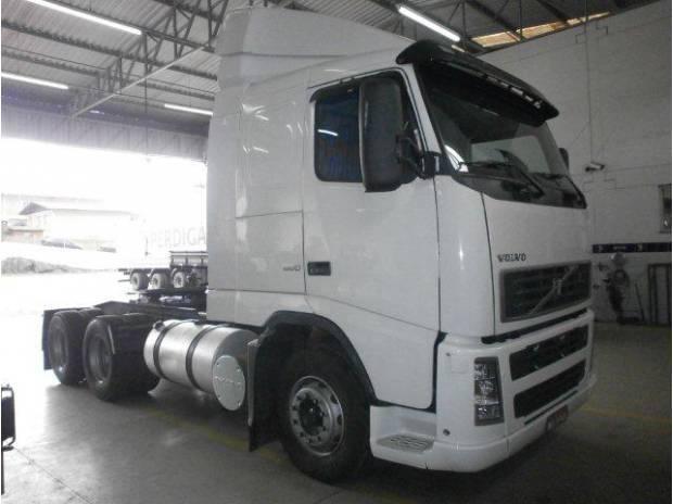 VOLVO FH -12 - 380 6X2 ANO 2004 ESTOFAMENTO TRUCK arrasto