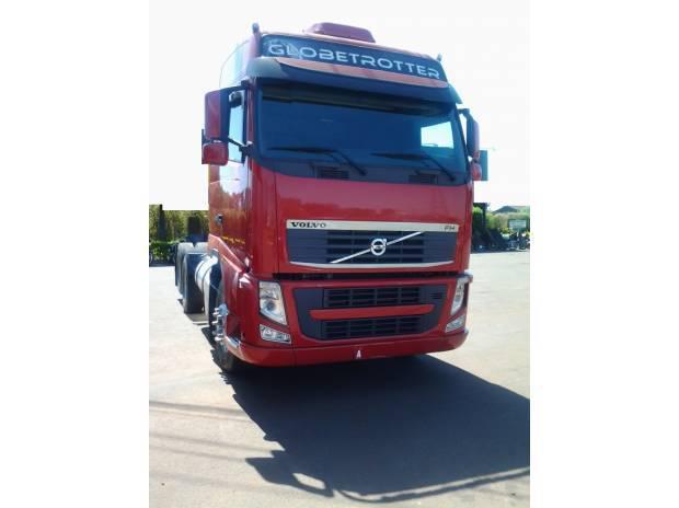 VOLVO FH 440 GLOBETROTTER 6X2 ANO 2010/11