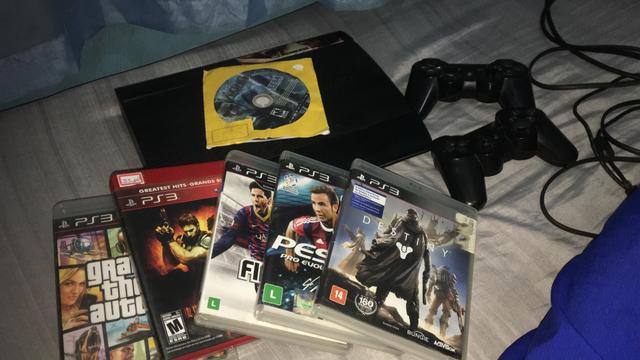 Vendo ps3 2 controles
