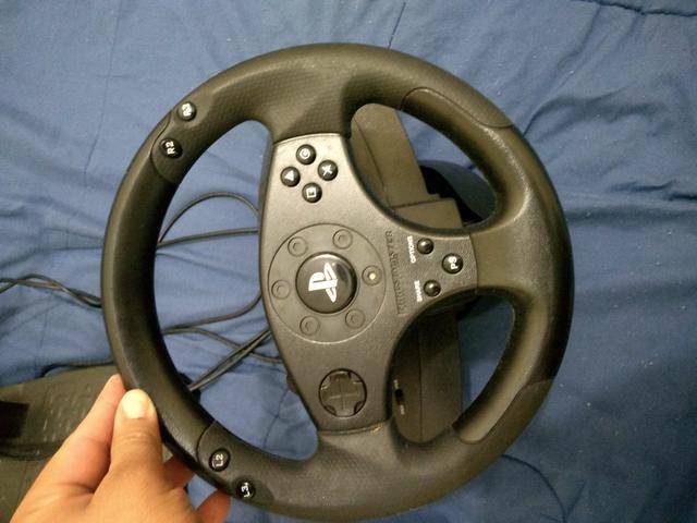 Volante e pedal ps4