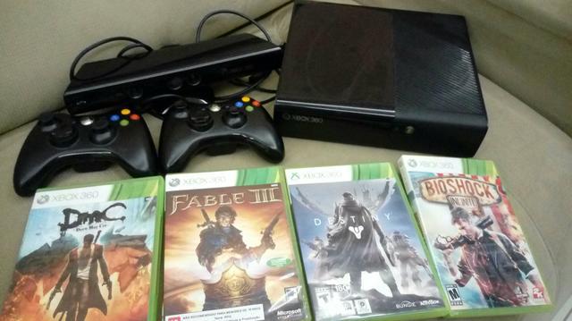 Xbox 360 42 jogos 2 controles sem fio e aparelho Kinect