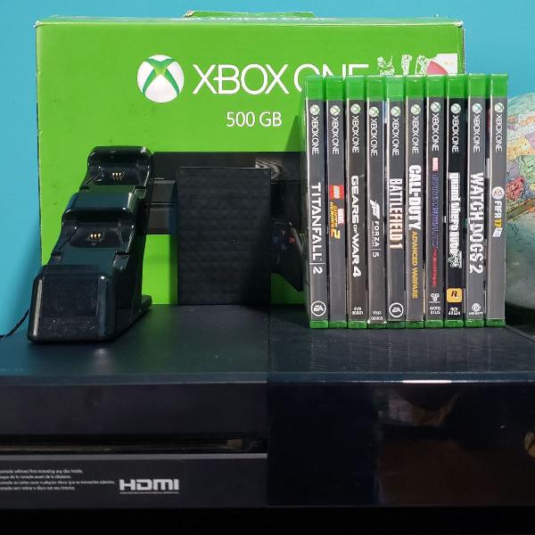 Xbox One 1500gb + 9 jogos c 2 manetes + carregador importado