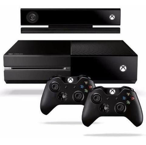 Xbox one + kinect + 2 controles + 4 jogos