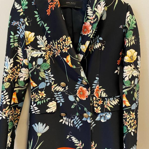 blazer floral zara