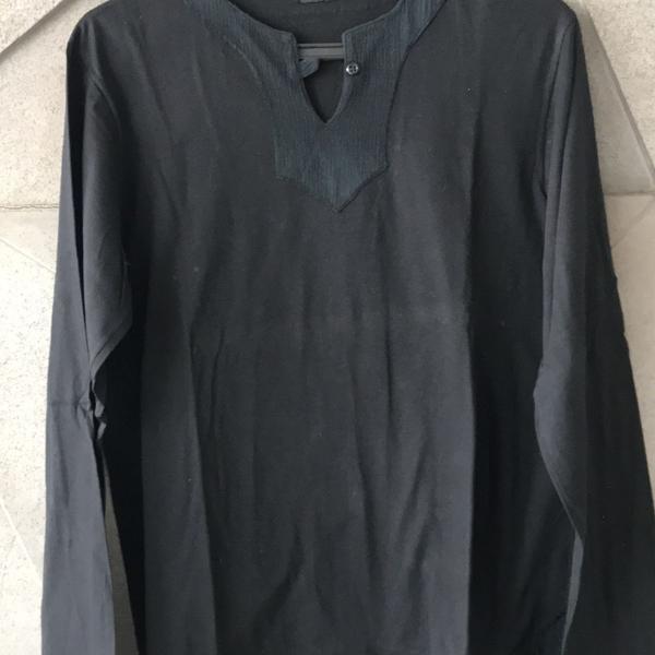 camiseta masculina manga longa preta Zara