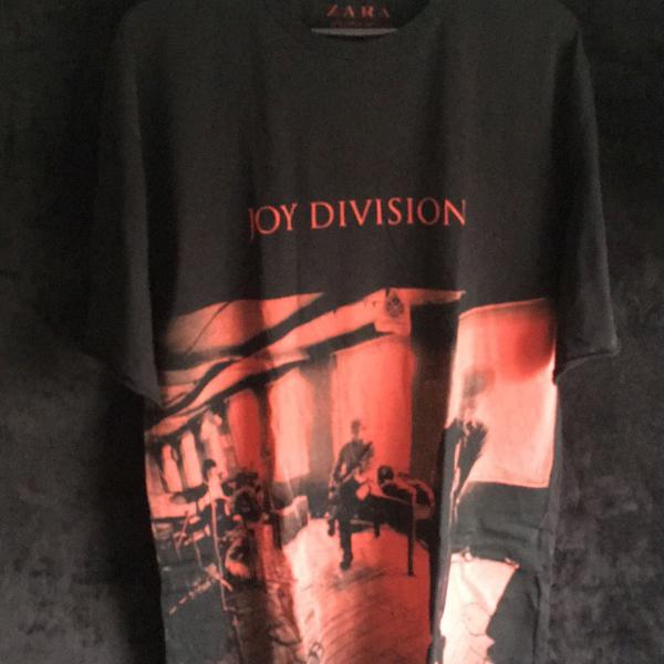 camiseta zara joy division