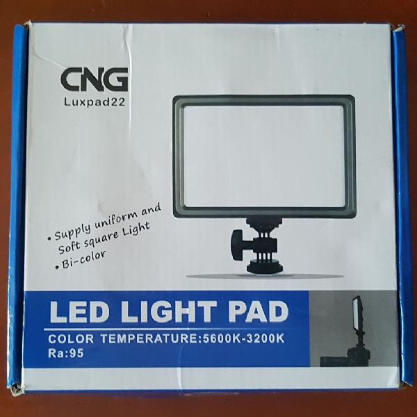 iluminador led CNG luxpad 22