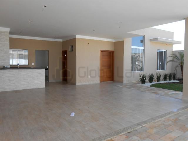Casa 3 suítes no Condomínio Roland III