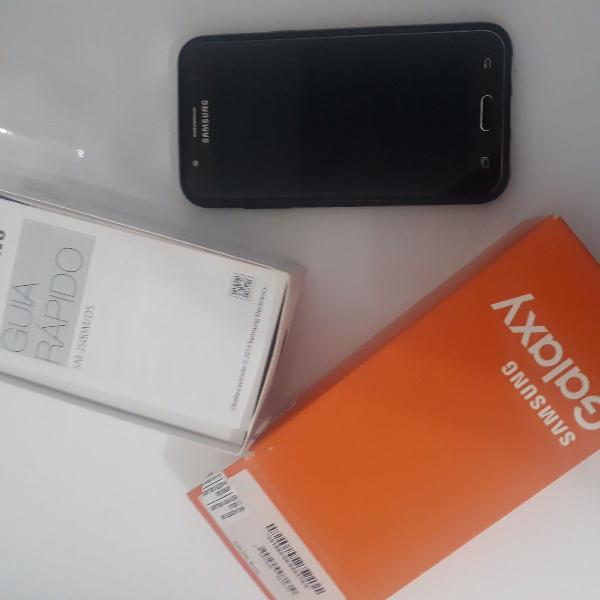 Celular SAMSUNG J5.