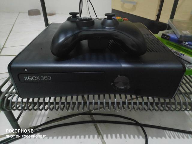 Xbox 360 Slim - VENDO/TROCO