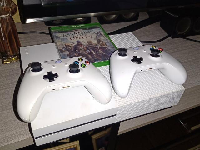 Xbox One s c/57 jogos Anápolis.LEIA