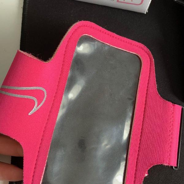 braçadeira nike lightweigh 2.0 para iphone 6/6s/7 e samsung