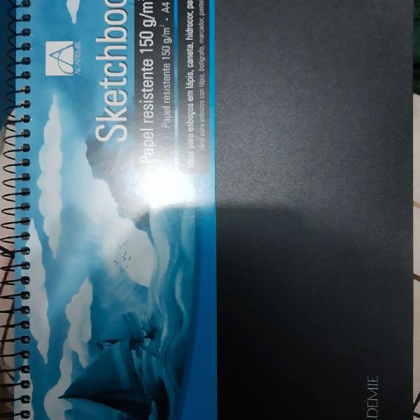 caderno de resumos ou desenho academie