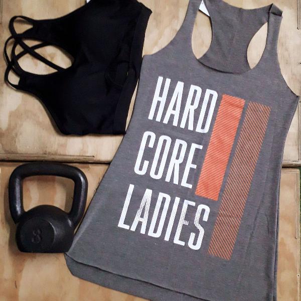 camiseta "hard core ladies"