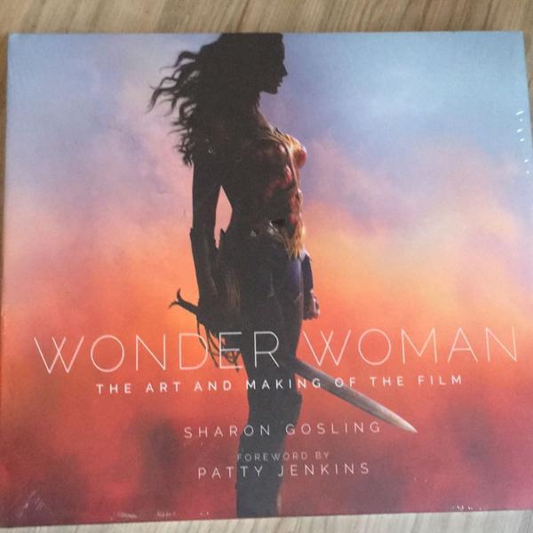 livro wonder woman: the art and making of the film (capa