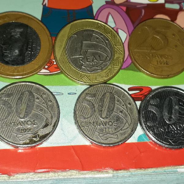 moeda de 1 real de 1999 e comemorativa do Juscelino