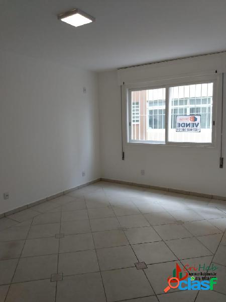 Apartamento com 1 dormitório à venda no centro de Pelotas