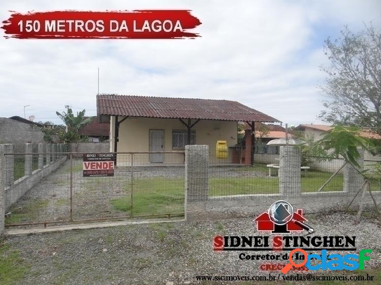 Casa na praia, bem próxima da lagoa, em Bal. Barra do Sul -