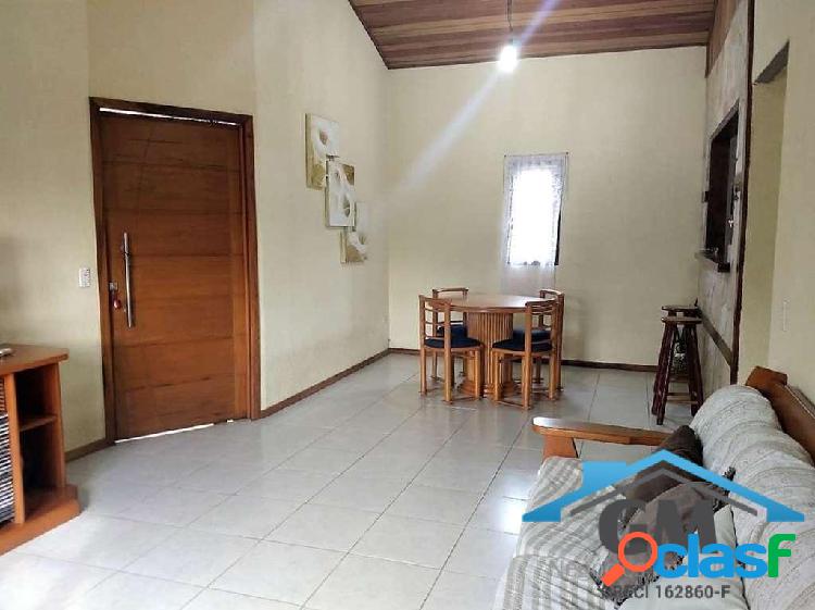 Mobiliada, 2 suites, salão de festas e jardim c/ pomar!