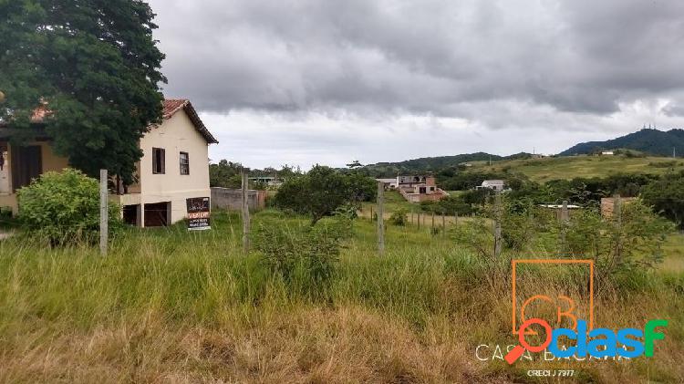 Ótimo lote com 360m² no Loteamento Sol e Mar na Rua do