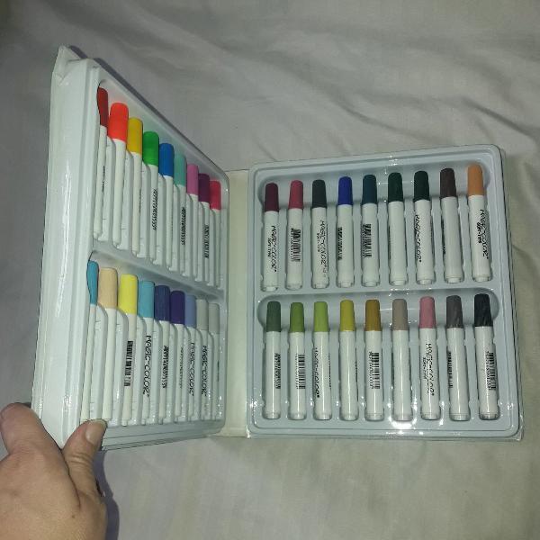 Estojo canetinhas Magic color