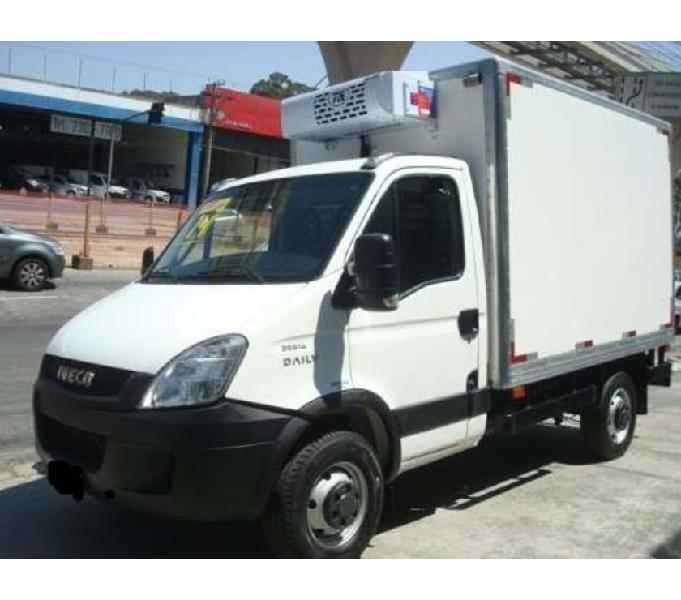 Iveco Daily 35s14 Ano 2015 Cbaú Frigorífico