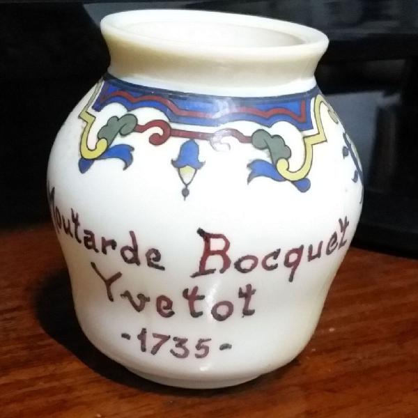 Pequeno vaso francês , decoração em flores, com