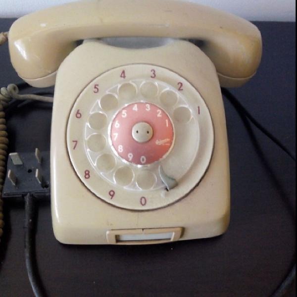 Telefone de Disco Antigo