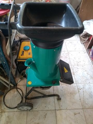 Triturador de resíduos orgânico, GARDEN, seminovo, usado