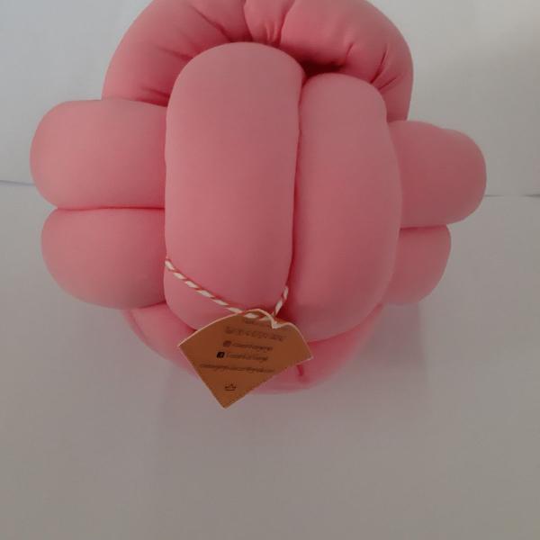 almofada de nó nórdico(knot pillow) cor rosa