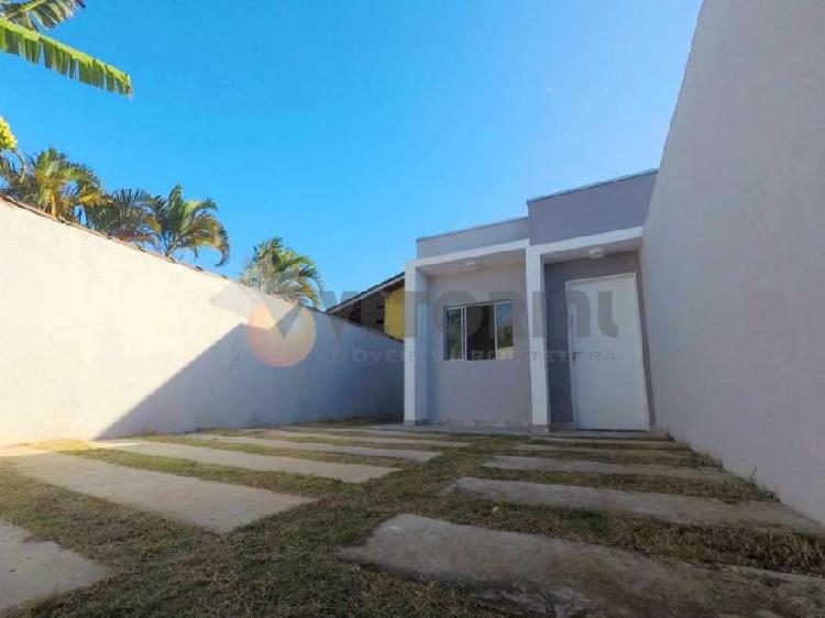 tima casa com 2 dormitórios sendo uma suite - Bairro