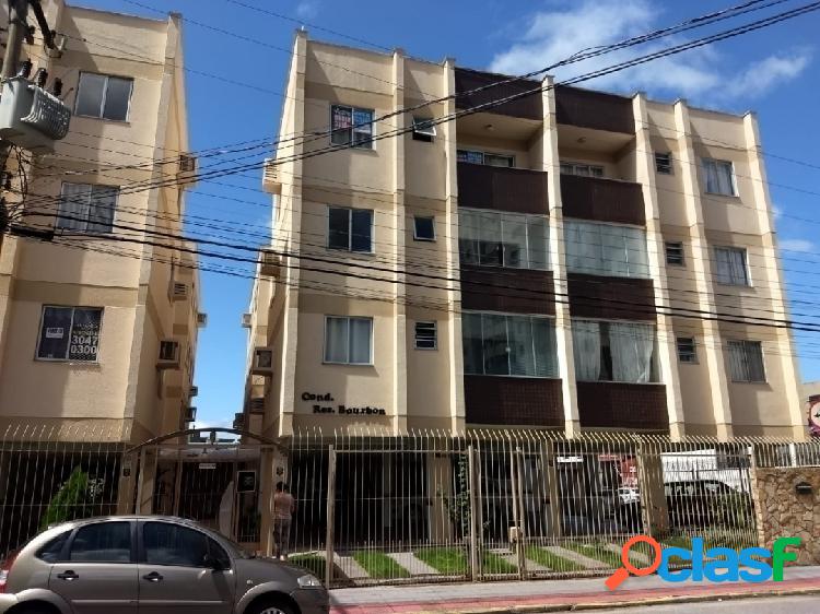 Apartamento com 2 dormitórios em Campinas/São José S/C