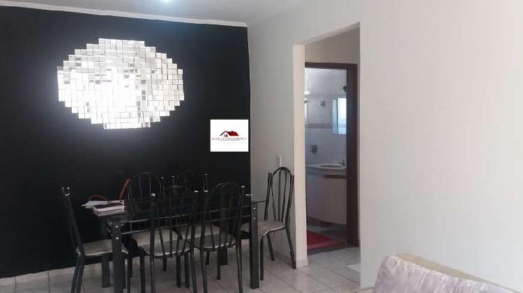 Apartamento dois dormitórios (1 suíte) bairro