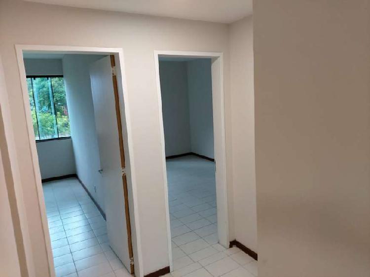 Apartamento para aluguel possui 127 metros quadrados com 3