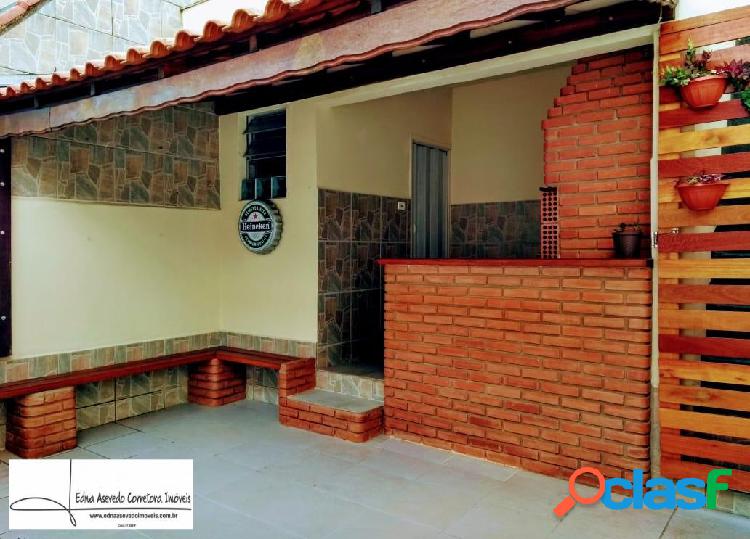 CASA - 2 DORMS. 2 VAGAS- CHURRASQUEIRA - VL. HELENA