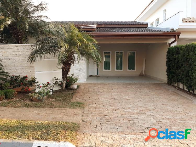 Casa no Condominio Vila Inglesa