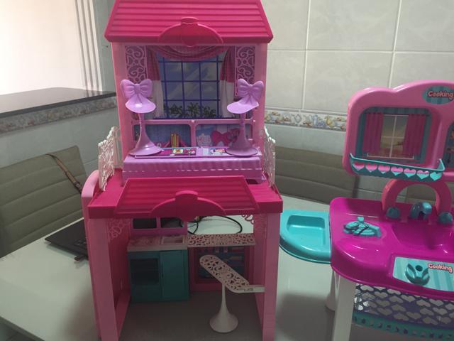 Combo de Penteadeira, cozinha, casa da Barbie