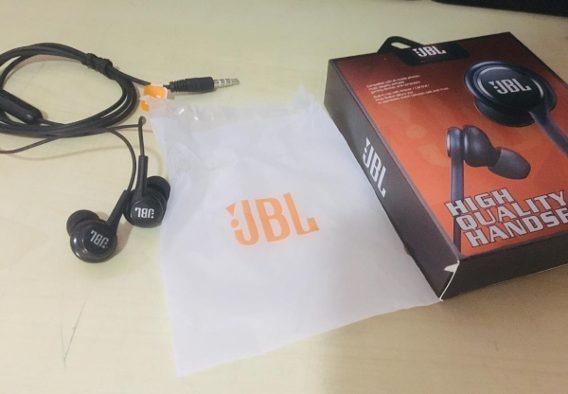 Fone de ouvido com fio JBL Harmam-Entregamos