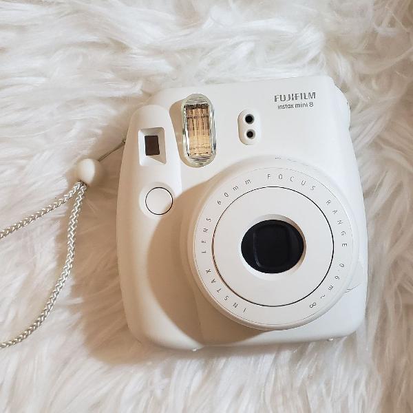 Polaroid instax mini 8