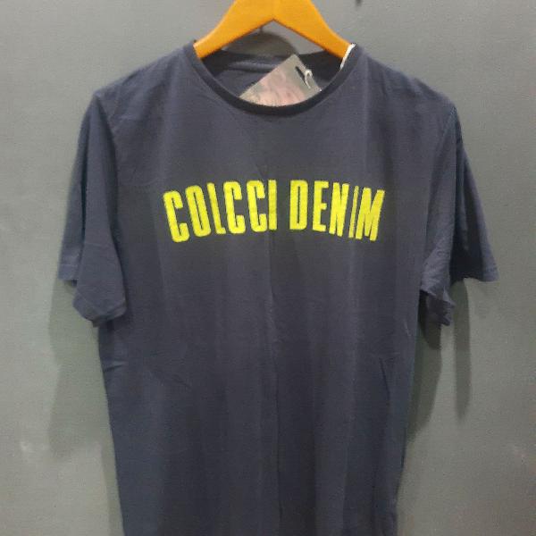 camiseta Colcci g