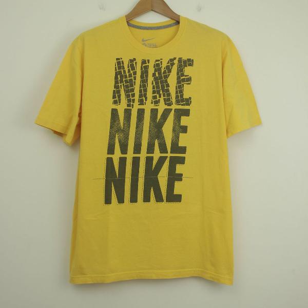 camiseta nike masculina amarela