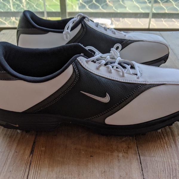 sapato para golf nike